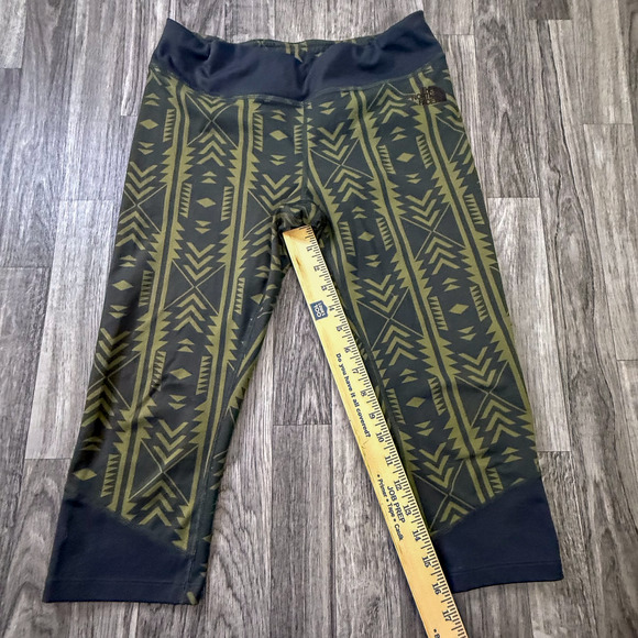 The North Face FlashDry Womens Crop Leggings Green Aztec Print Medium M Hiking G - Picture 7 of 8